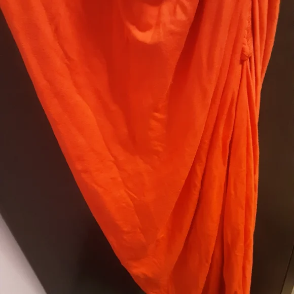 Gorgeous Never Worn Marciano Bold Orange Ruched Dress with Chain Detail - Picture 8 of 11